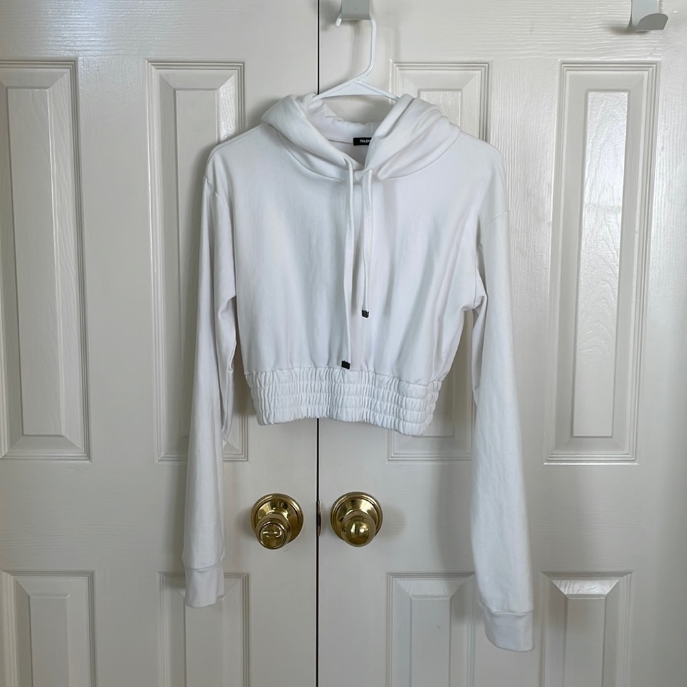 talentless cropped hoodie